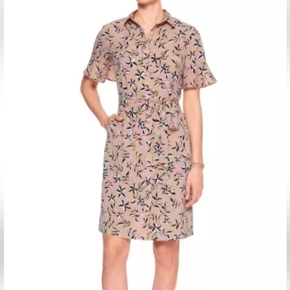BANANA REPUBLIC button up floral shirt dress with tie waist and ruffle sleeves.
